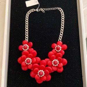 Red Stone flowers with small pearls - Statement Necklace